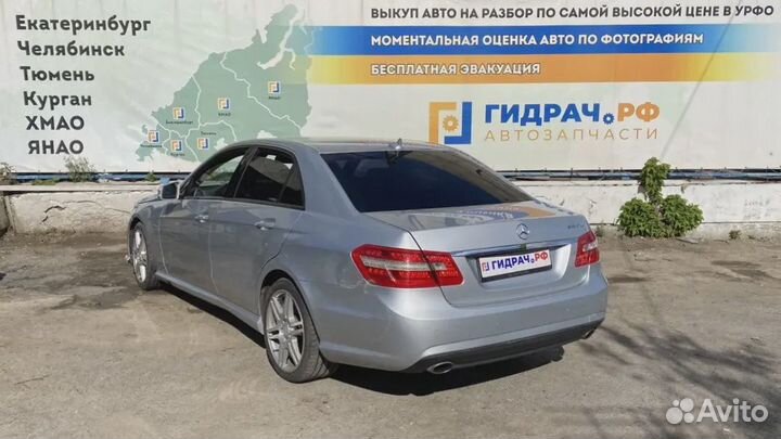 Патрубок радиатора Mercedes-Benz E-Class 200 (W212