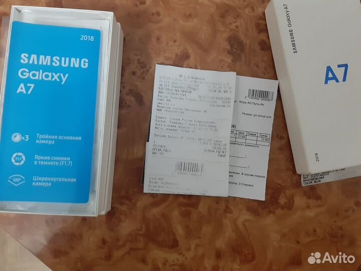 Samsung Galaxy A7 (2018), 4/64 ГБ