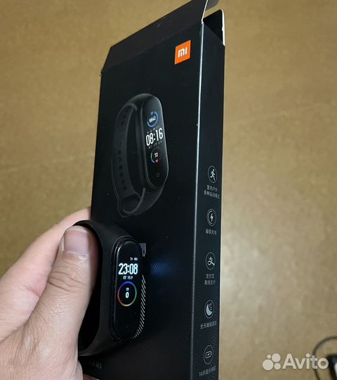 Часы xiaomi mi band 4