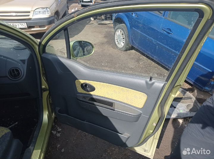 Дверь шевроле спарк