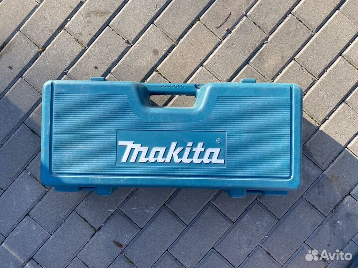 Ушм болгарка makita GA9020S