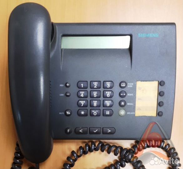 Проводные аналоговые телефоны разных брендов