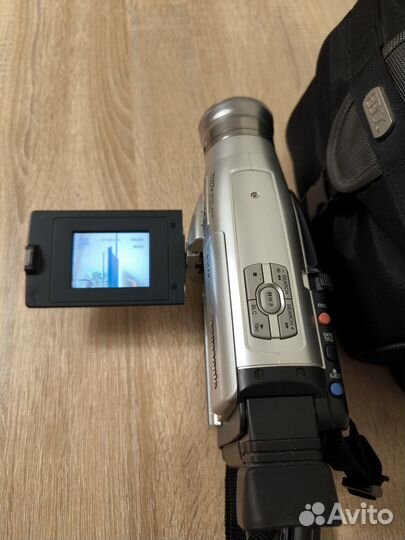 Видеокамера пленочная Panasonic NV-VZ15