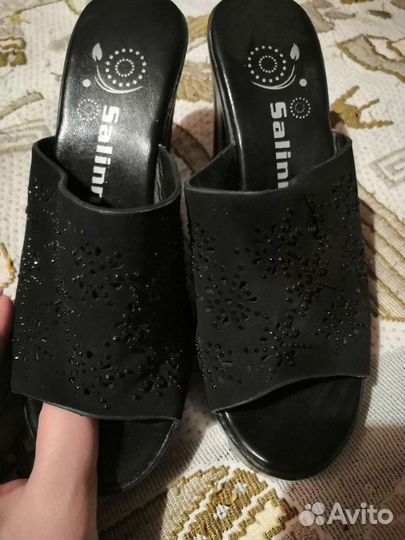 Босоножки женские