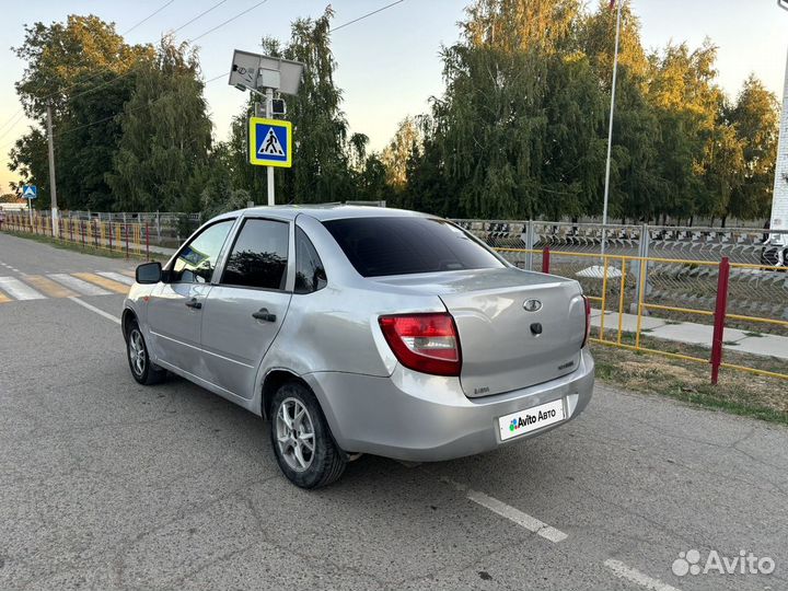 LADA Granta 1.6 МТ, 2012, 178 000 км