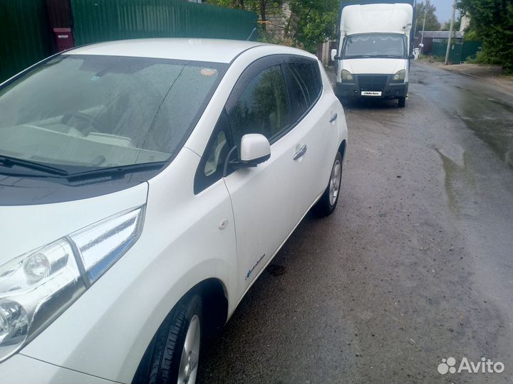 Nissan Leaf 109 л.с. AT, 2013, 87 000 км