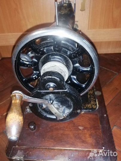 Ручная швейная машина бу