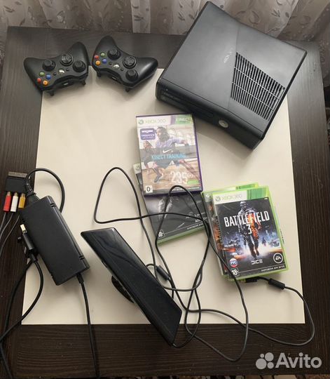 Игровая приставка Microsoft Xbox 360 + сенсор kine