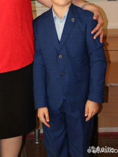 Костюм тройка в школу 134-140. Школьный костюм