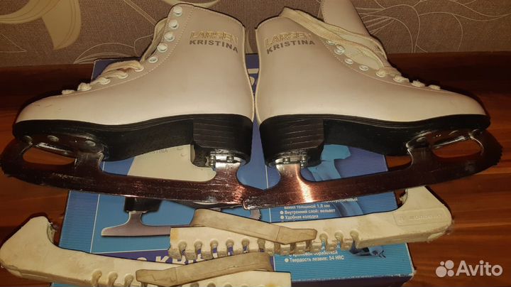 Коньки фигурные larsen kristina