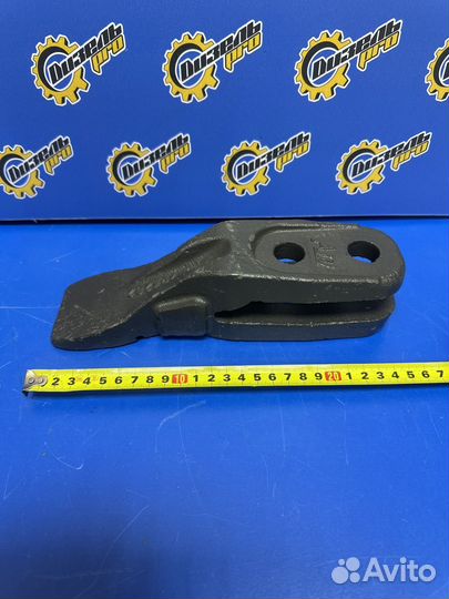 Зуб ковша MST 544, 542, 644, 644+ 54204202