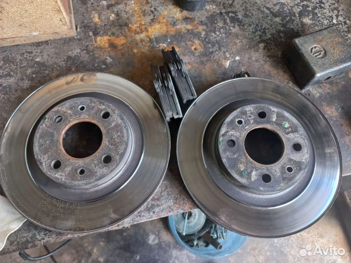 Тормозные дискир14