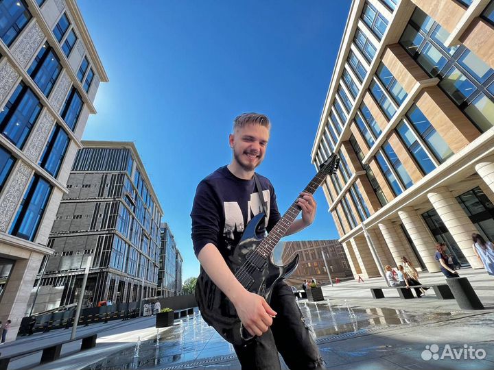 Уроки вокала, игры на гитаре и электрогитаре