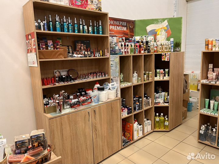 Витрины для магазина (остров)