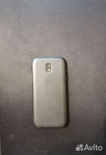 Смартфон Samsung Galaxy J5 2017