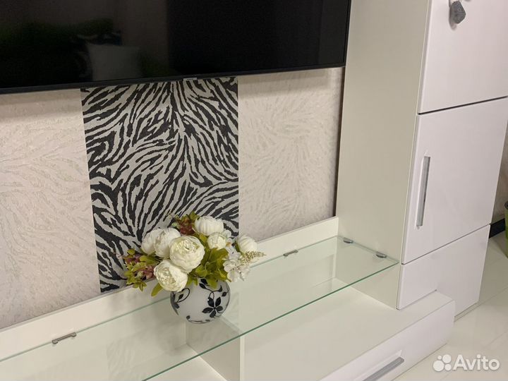 Стенка в гостиную