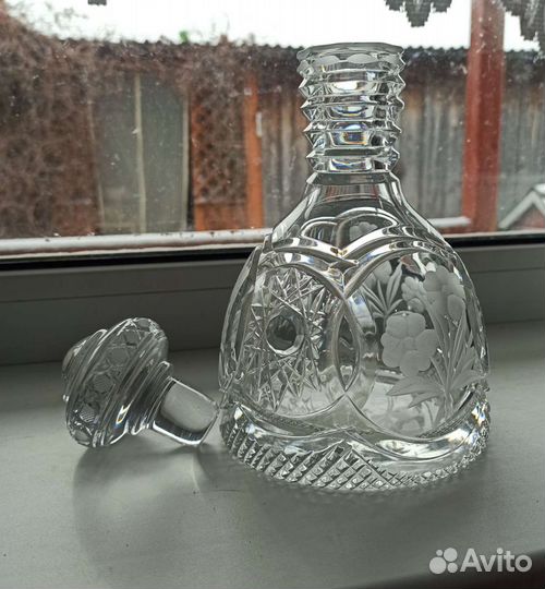Графин хрустальный