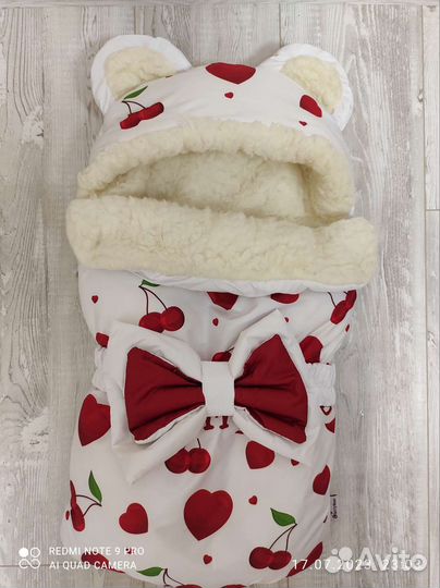 Комплект на выписку для девочки