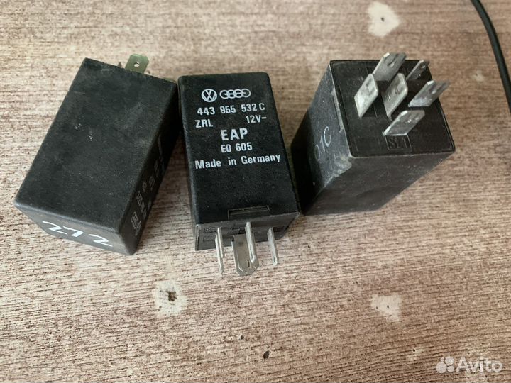 Реле вентилятора Audi №272