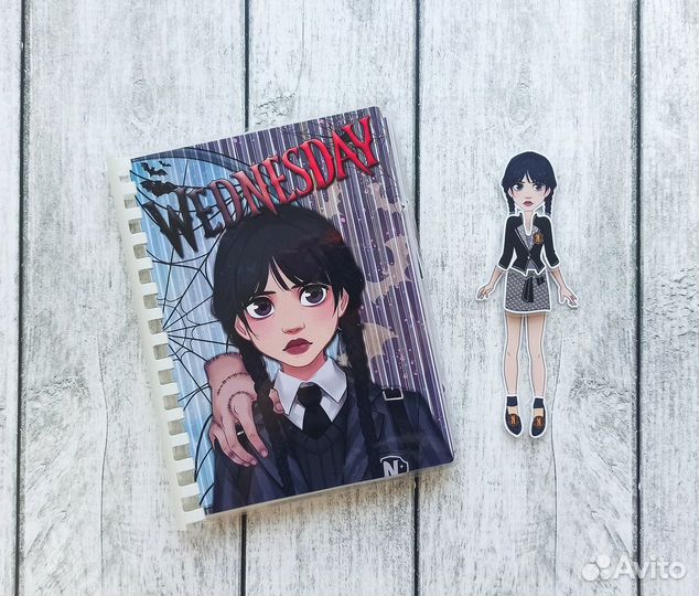 Куколка Уэнсдэй