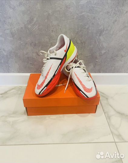 Футбольные бутсы, для зала