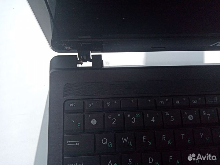 Ноутбук asus