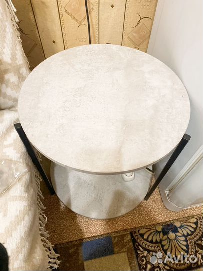 Журнальный столик