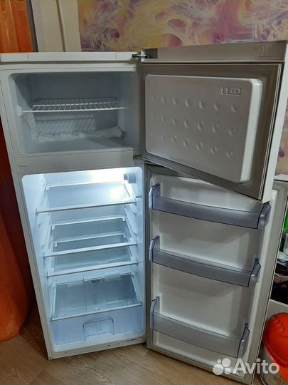 Холодильник beko