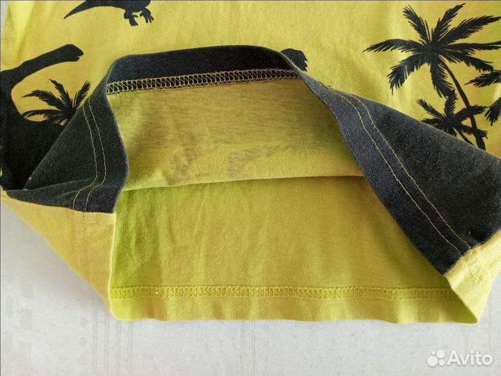 Рубашка с динозаврами для мальчика (рост 104 )