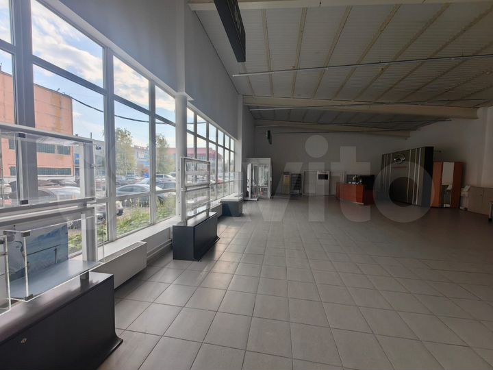 Помещение свободного назначения, 320 м²