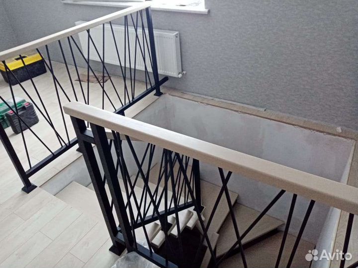 Металлокаркас лестниц