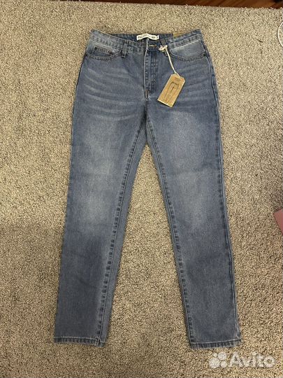 Джинсы женские