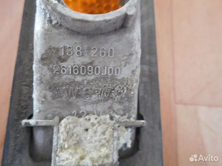 Повторитель на крыло Nissan Primera P10 (1990–1996