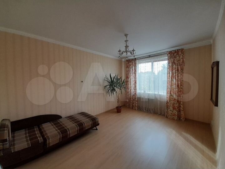 2-к. квартира, 77 м², 5/8 эт.