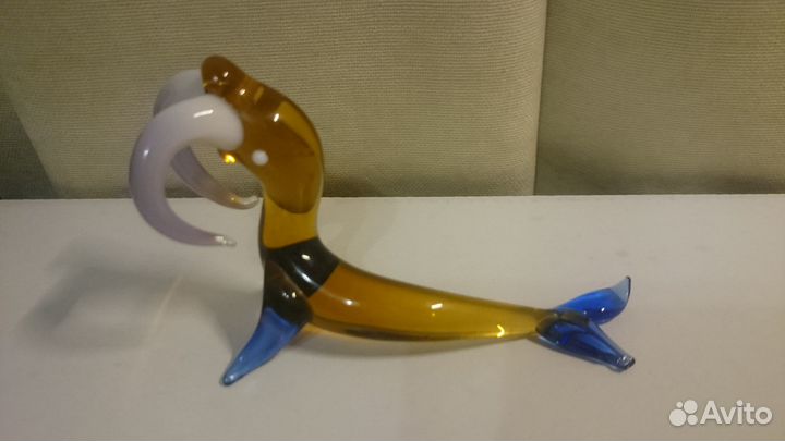 Стеклянные фигурки