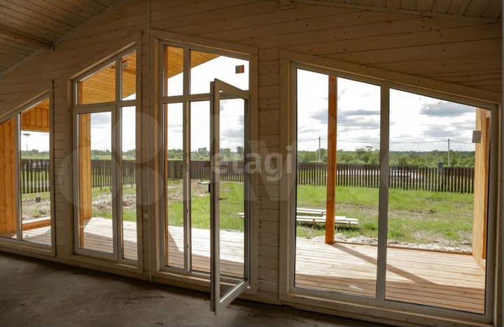 Коттедж 114 м² на участке 10,4 сот.