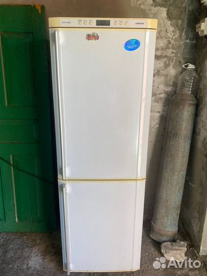 Холодильник бу
