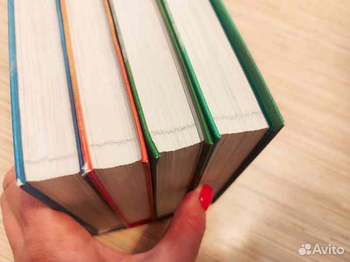 Нина девочка шестой луны. Серия книг. Махаон