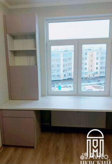 Письменные столы под окно