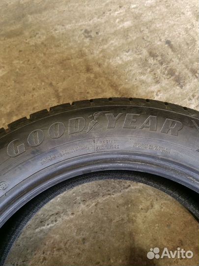 Goodyear UltraGrip Ice 225/60 R18