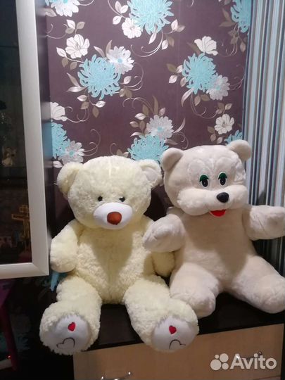 Большие плюшевые медведи