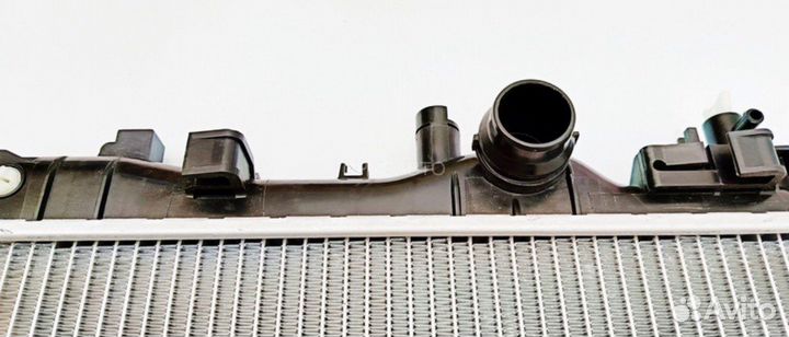 Радиатор охлаждения опель астра шевроле Orlando