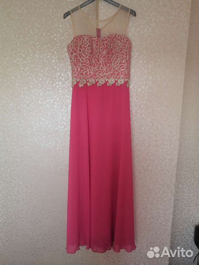Вечернее платье