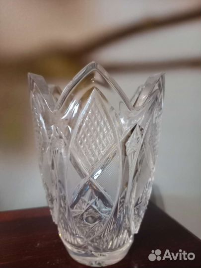 Хрустальная ваза