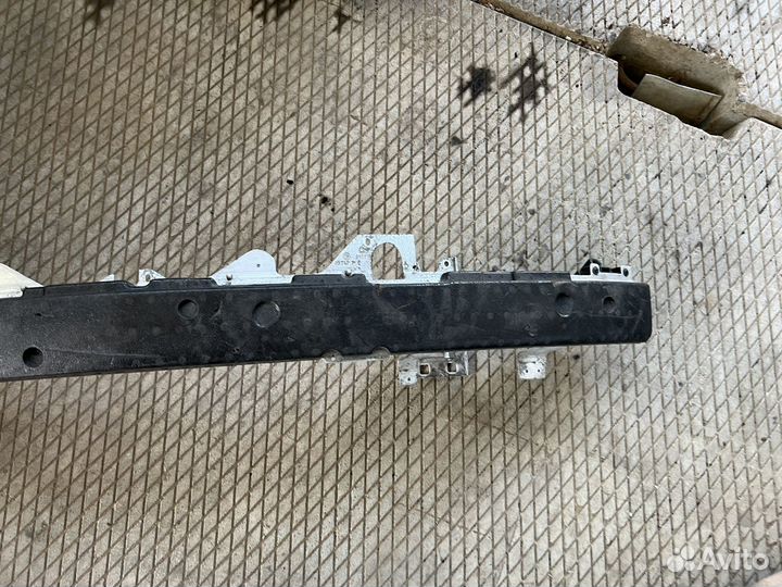 Усилитель переднего бампера BMW E65 E66