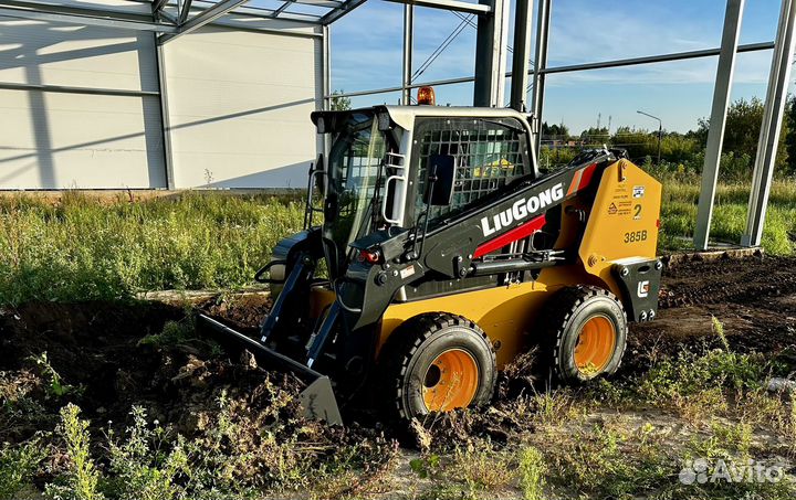 Выравнивание участка, расчистка участка