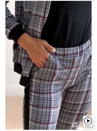 Спортивный костюм женский