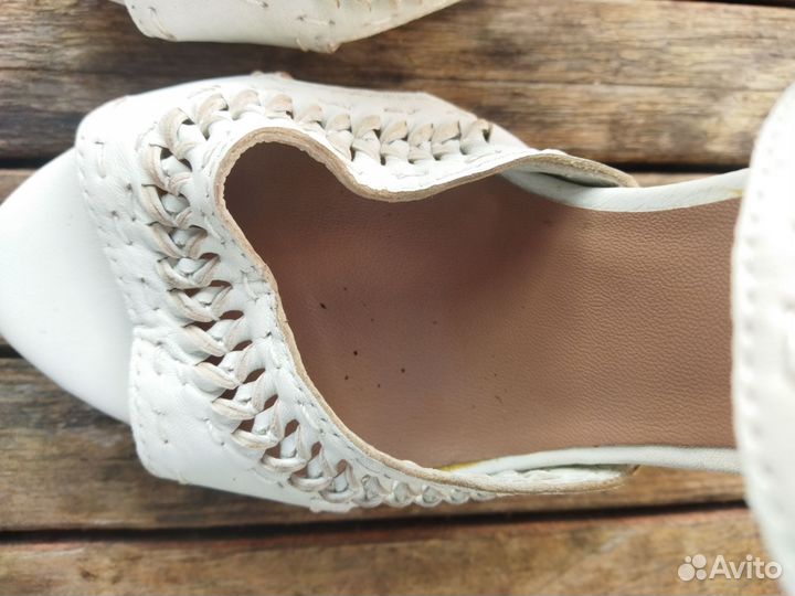 Босоножки Zara 39р новые