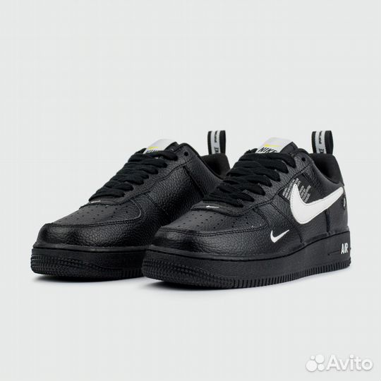 Nike Air Force 1 Low 07 LV8 Black / White