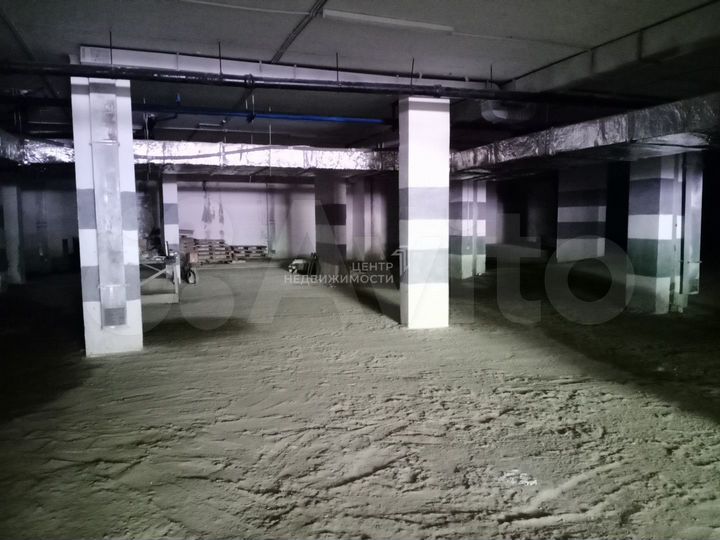 Машиноместо, 18 м²